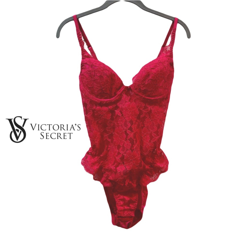 Vintage 80’s Victoria’s Secret Satin Teddy. Ruffle. Lace. Fuchsia. Bust 36B